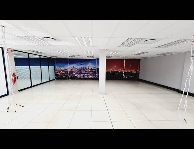 1,485M² WAREHOUSE FOR SALE IN NORTH RIDING
